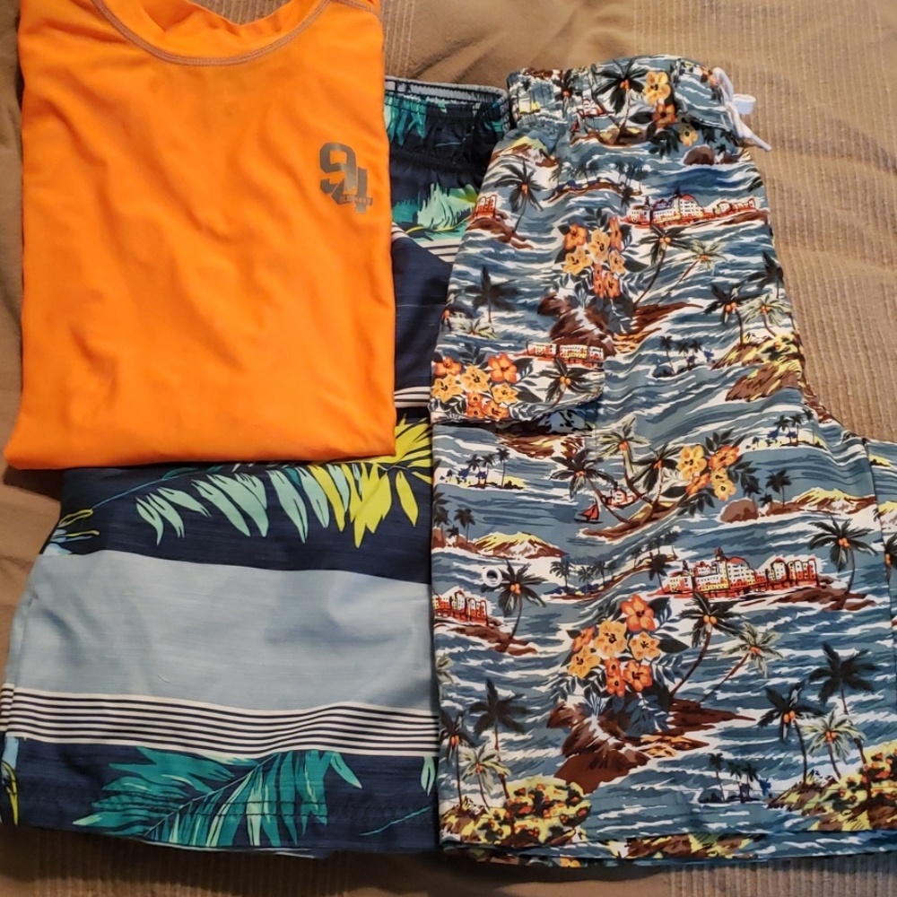Like new boys swim trunks and rash guard